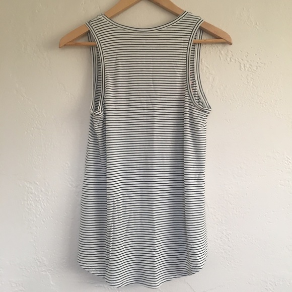 AE Tank top - Picture 4 of 4